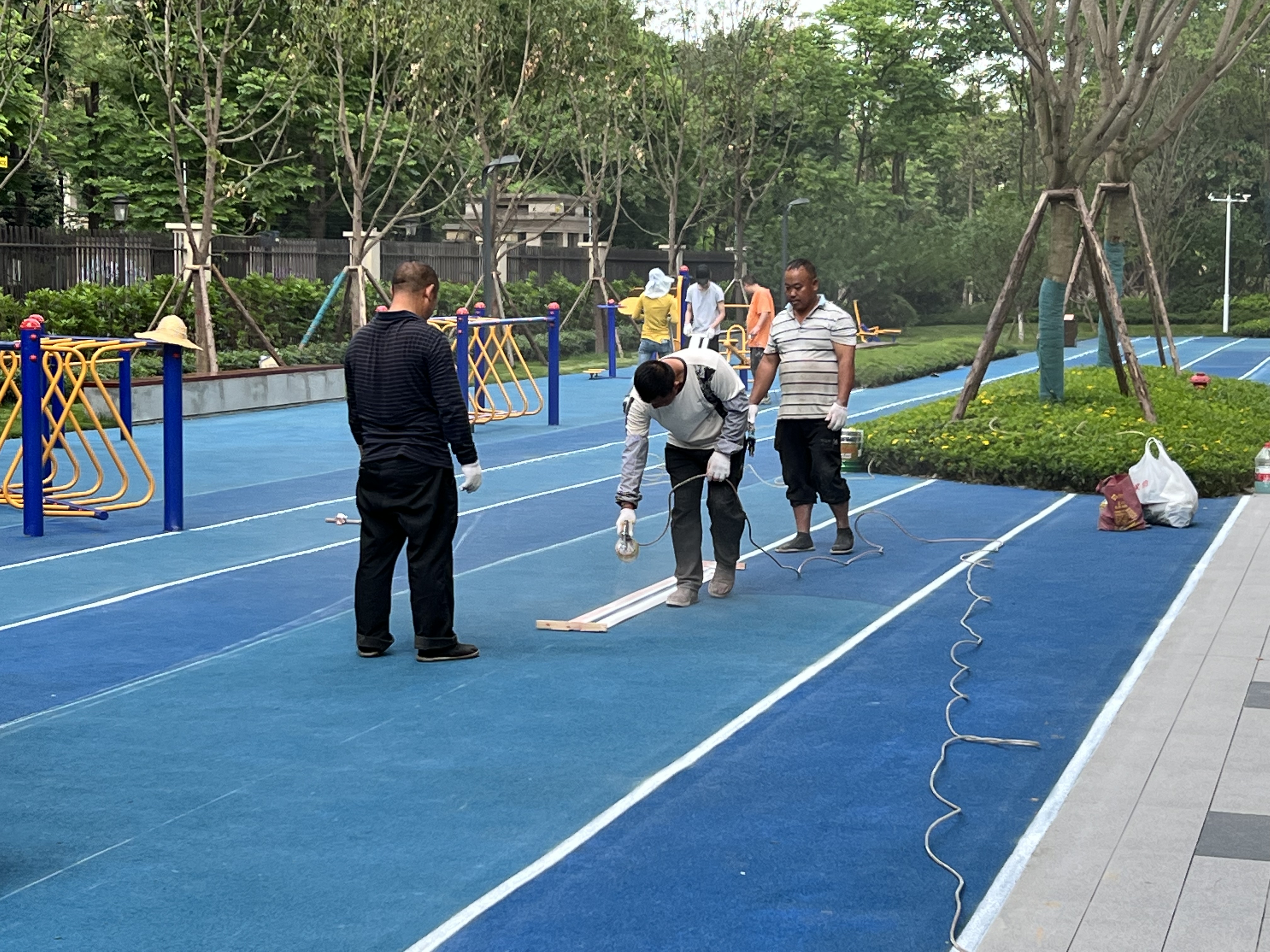 成都市郫都區(qū)正黃翡翠堂EPDM活動(dòng)場地